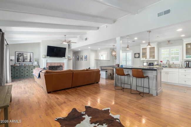 Foto del edificio - 6311 E Monterosa St