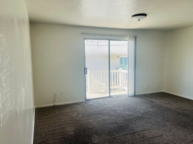 Foto del edificio - Updated Sunset town home for rent