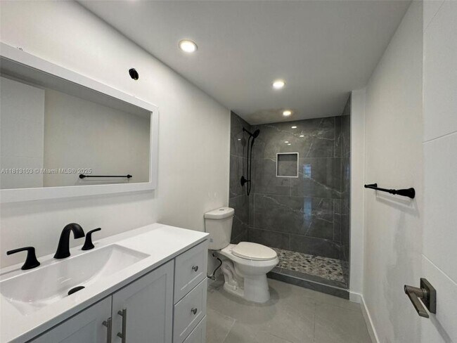 Foto del edificio - 2 bedroom in Miami FL 33179