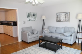 Building Photo - 12 Brooks Ave