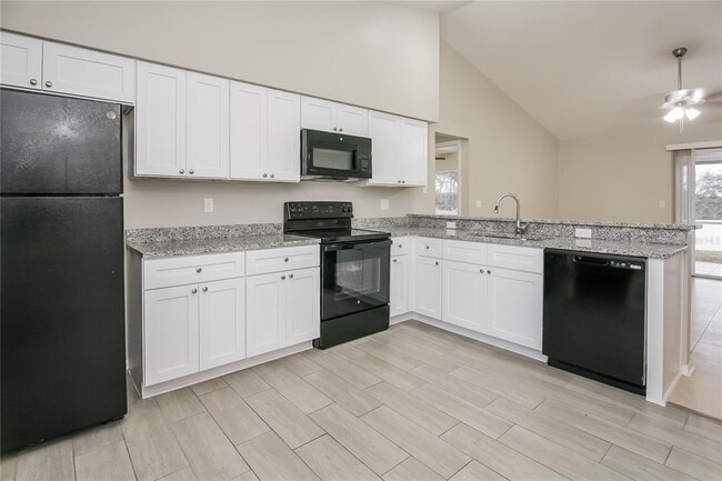 Foto del edificio - 246 Cobblestone Dr