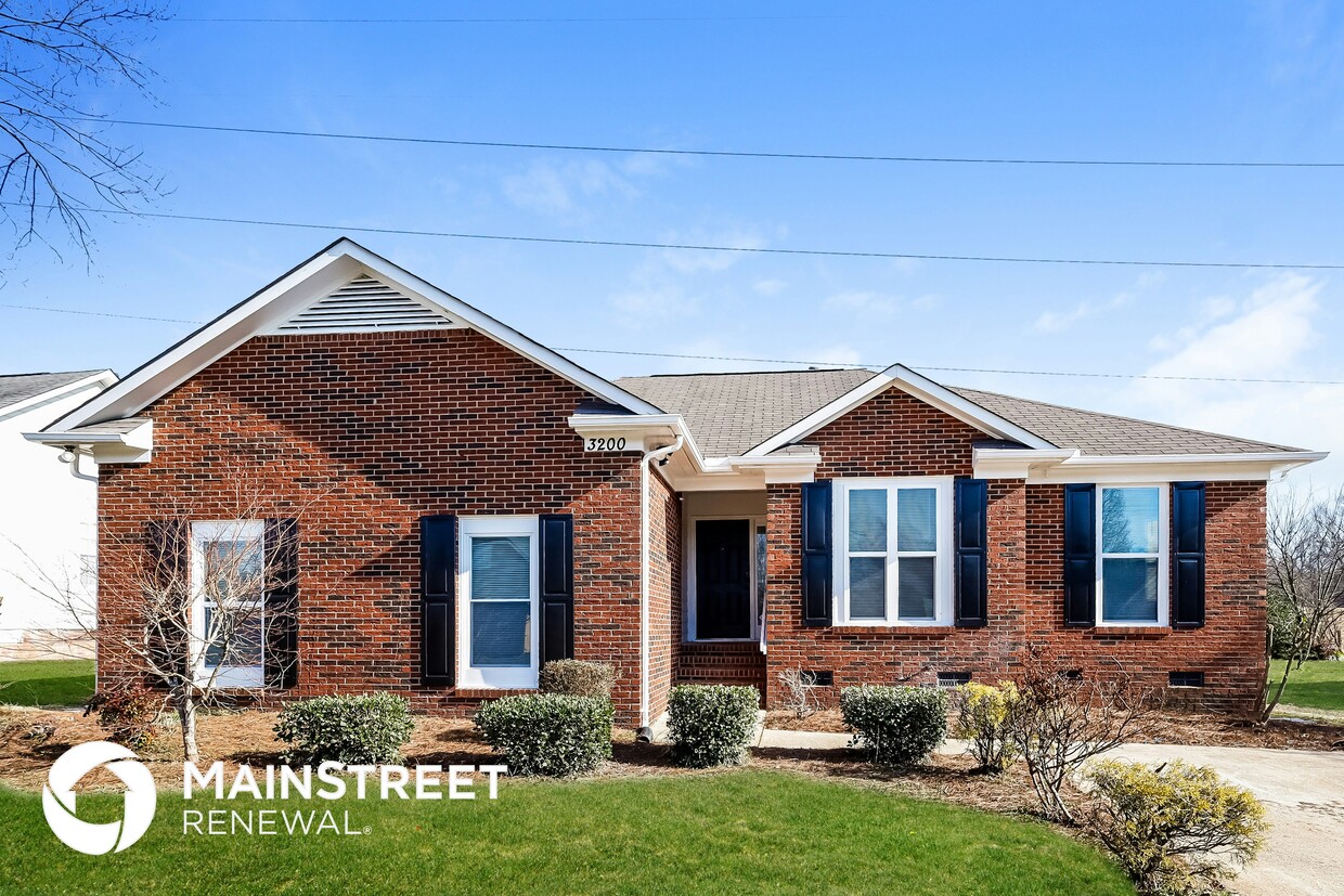 Primary Photo - 3200 Fairington Dr