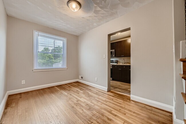 Photo - 916 Middlesex Rd Townhome