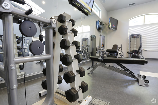 Fitness Center - Wilsonville Summit Apartments