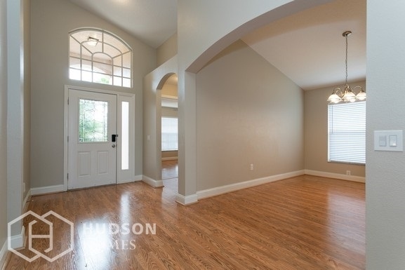 Building Photo - NOW AVAILABLE! 9015 Egret Cove Cir, Riverv...