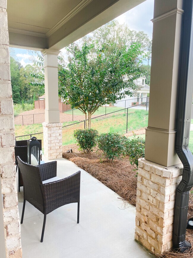 Building Photo - 5745 Pickens Garden Ln