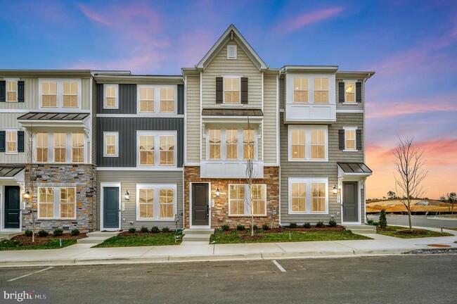 Foto del edificio - 9403 Pacific Elm St