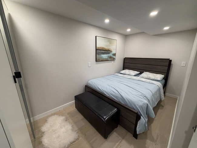 Photo du bâtiment - 1451 Terrace Ave