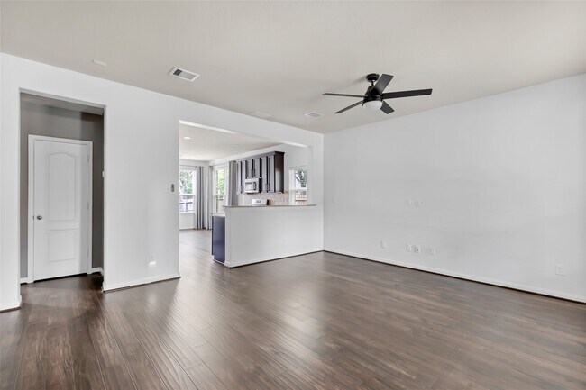 Building Photo - 17227 Mitchell Pass Ln