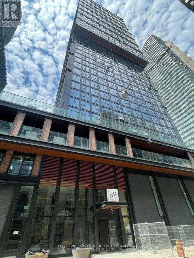 Building Photo - 82 Dalhousie St