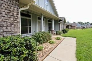Building Photo - 105 Leonine Hollow