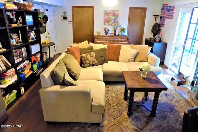 Foto del edificio - 1520 Belmont Blvd