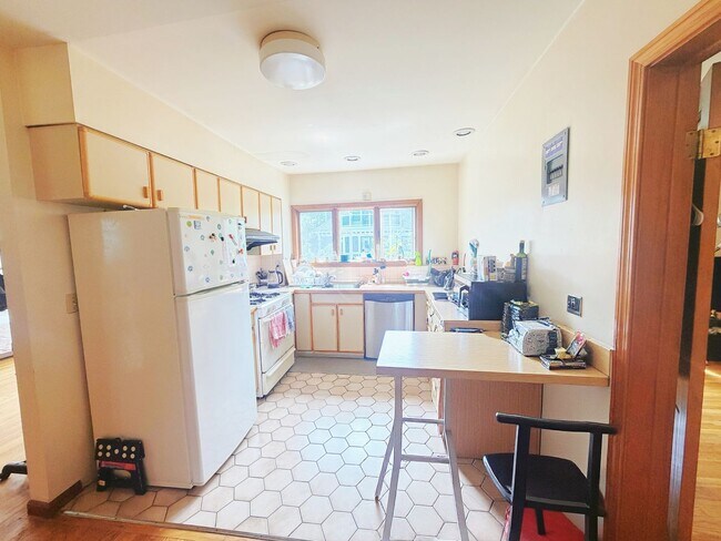 Photo - Spacious Family Home Unit