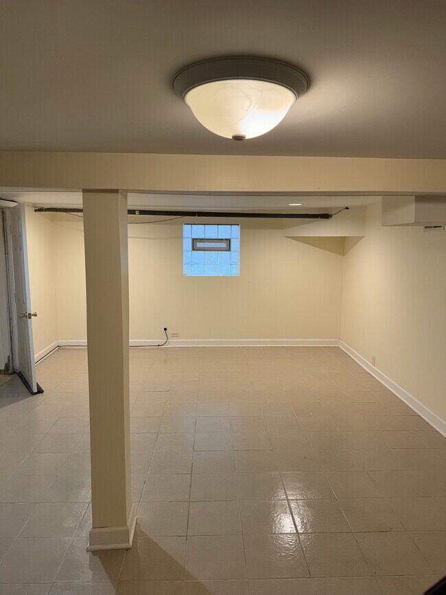 Foto del edificio - 4720 N Dover St