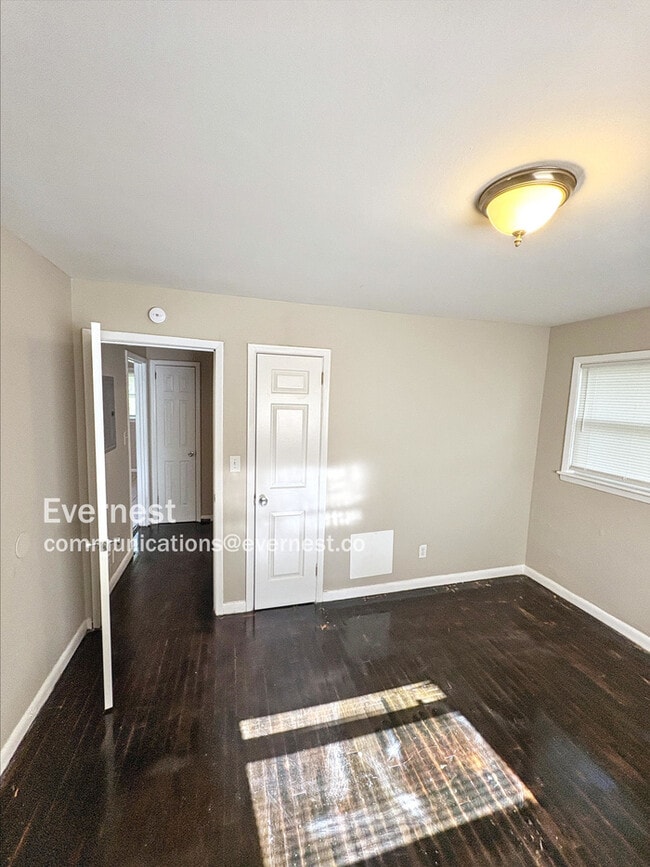 Building Photo - 2031 Nettie Ct