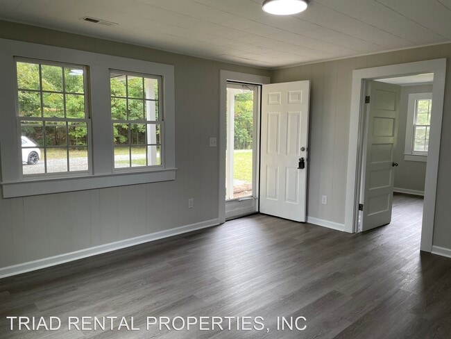 Foto del edificio - 2 br, 1 bath House - 23408 S. NC HWY 109