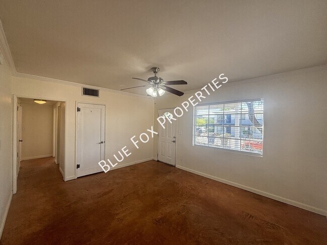 Foto del edificio - 925 E Adams St