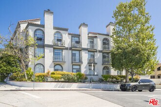 Building Photo - 5848 W Olympic Blvd