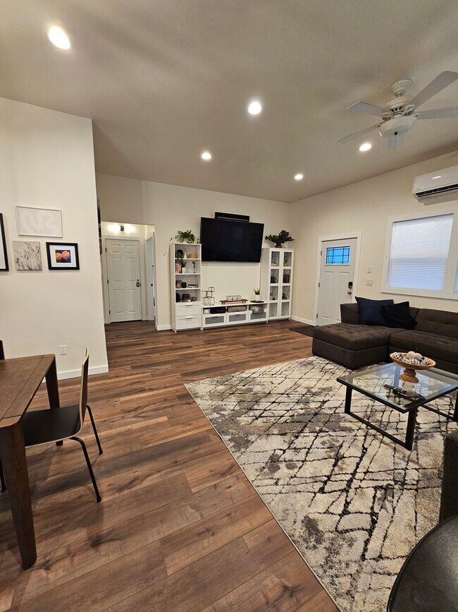 Foto del edificio - Furnished  3 bedroom in Mount Vernon for S...