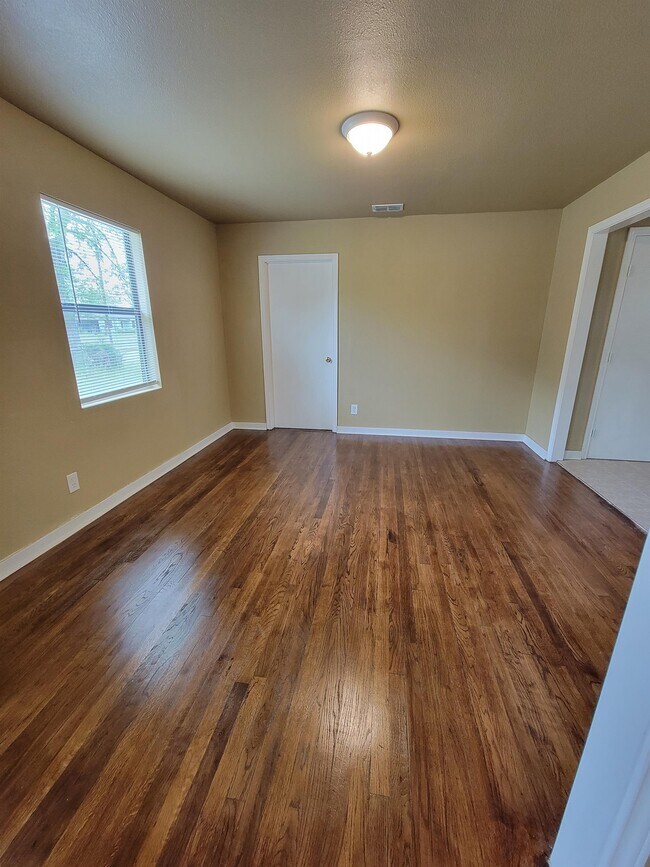 Foto del edificio - 1408 S Academy Ave