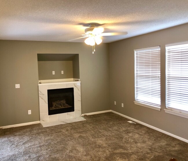 Living Room - 2 - 5131 Perry Ave.
