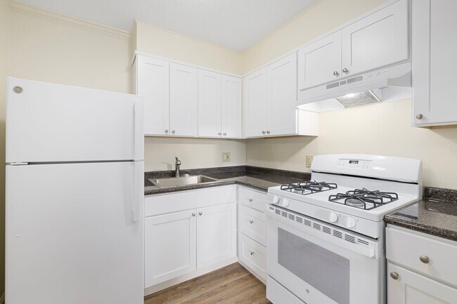 Foto del edificio - Parkway Apartments
