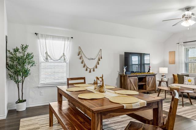 Foto del edificio - 502 Calm Springs Dr