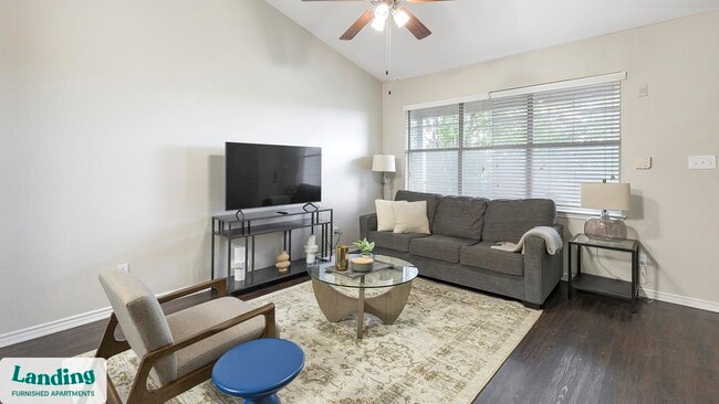 Foto del edificio - 533 Fossil Creek Blvd