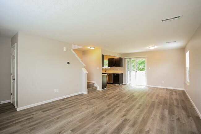 Foto del edificio - 3423 Grove Berry Ln