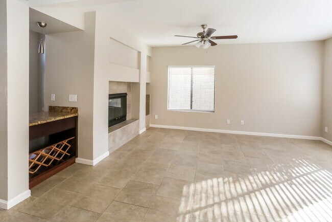 Foto del edificio - 4533 E Annette Dr