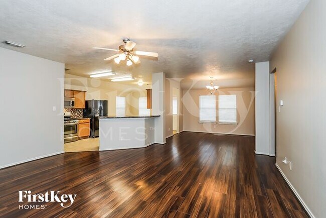 Foto del edificio - 3210 Naples Grove Ln