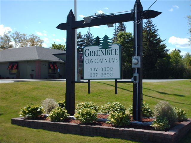 Foto principal - 60 Greentree Ln