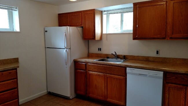 Foto del edificio - 3955 W Floyd Ave