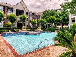 Building Photo - 1330 Old Spanish Trl