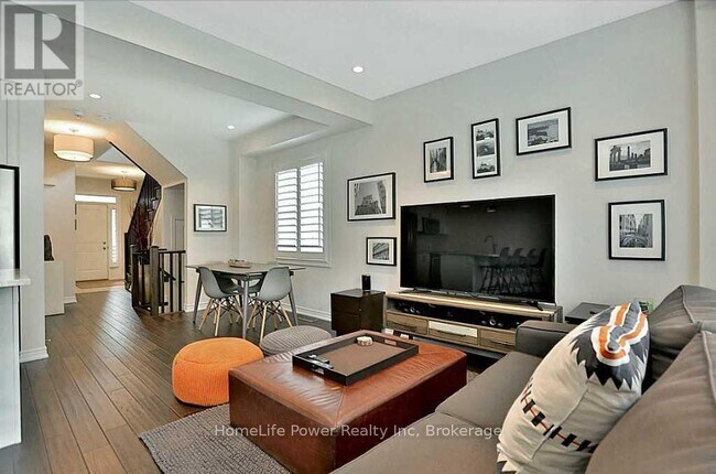 Photo du bâtiment - 63 Southshore Cres