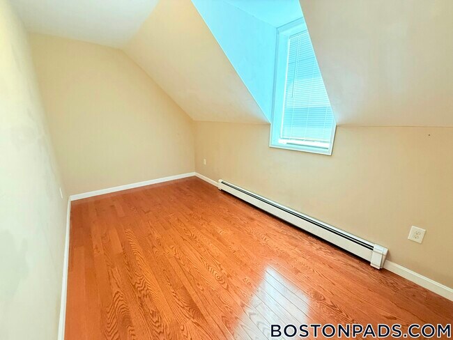 Foto del edificio - 54 Pleasant St