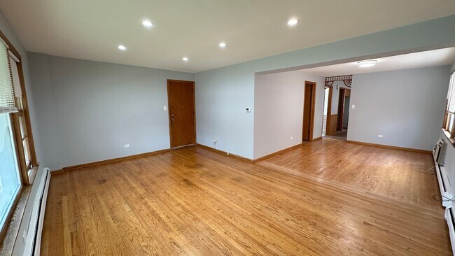 Foto del edificio - 5128 N Long Ave