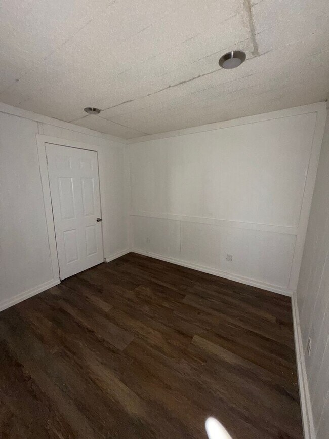 Foto del edificio - 3081 Sunrise St