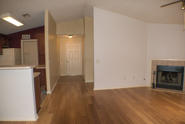 Building Photo - 3128 Alexander Pl