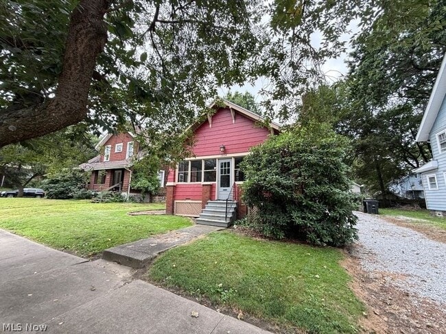 Building Photo - 1504 Preston Ave