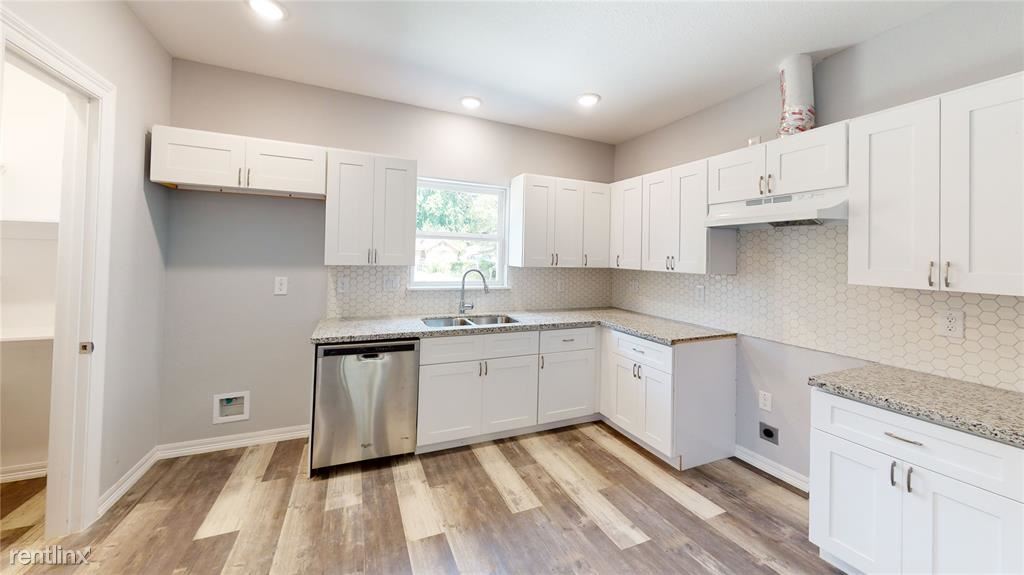 Primary Photo - 3 br, 2 bath Duplex - 9118 Sandra Street B