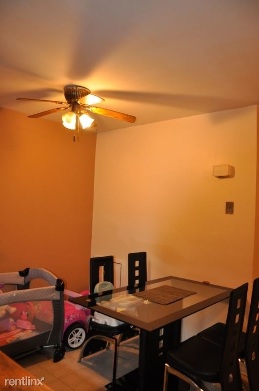 Foto del edificio - 7928 Craig St