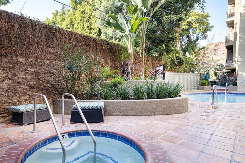 Madison Hancock Park Apartments in Los Angeles, CA Westside Rentals