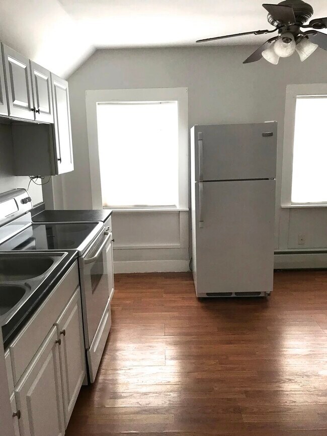 Foto del edificio - 15 Depot St