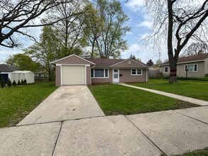 Building Photo - 6148 N 39th St