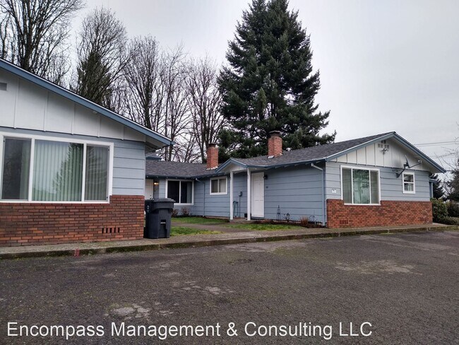 Building Photo - 983-989 Shangri la Ave NE
