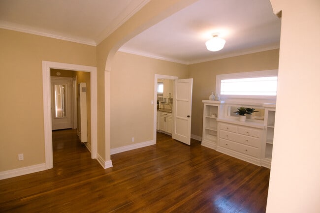 Dining Room - 233 Avenue E