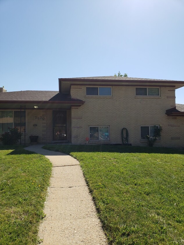 Primary Photo - 7870 Crestview Ln