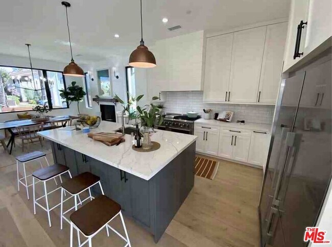 Foto del edificio - 11221 Hannum Ave