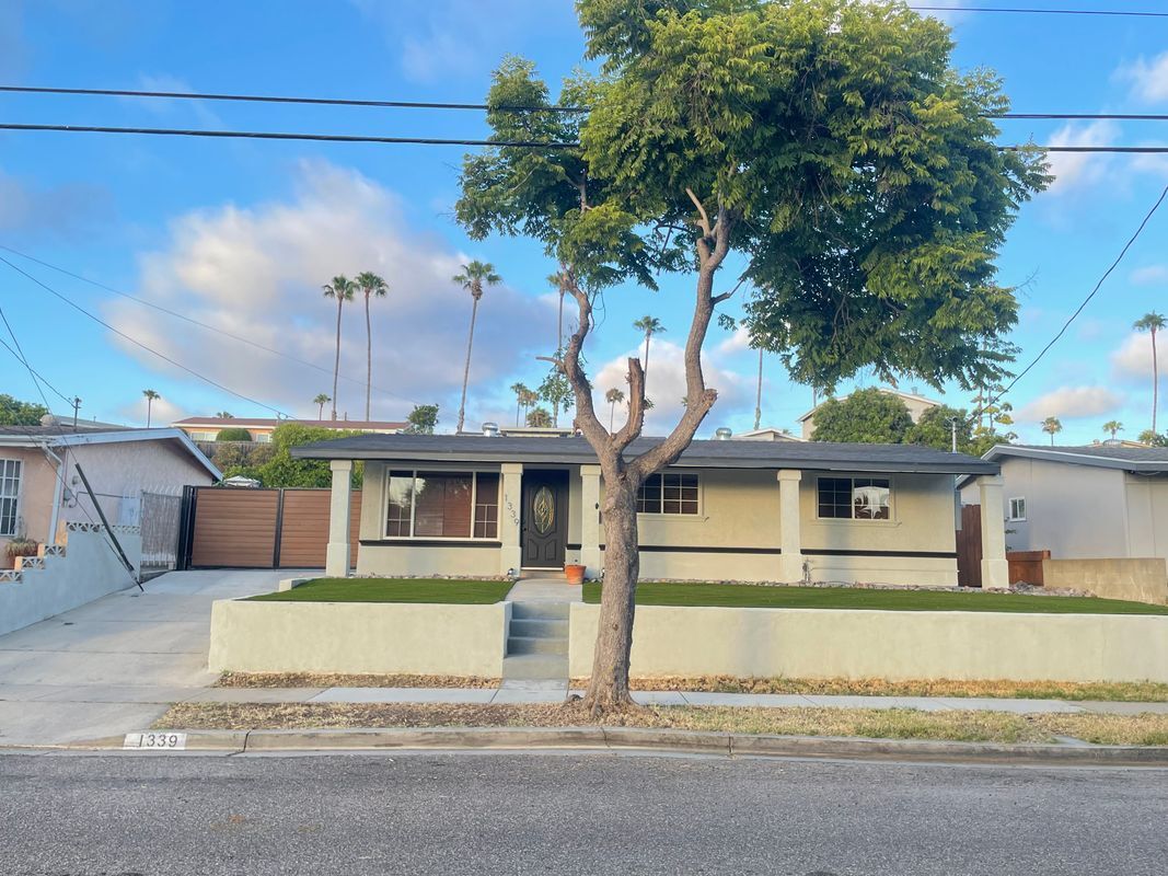 Primary Photo - 1339 Monserate Ave